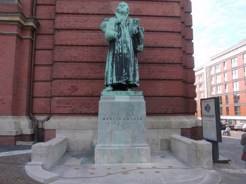 Hamburg: Saint Michaelis Church - Martin Luther statue.